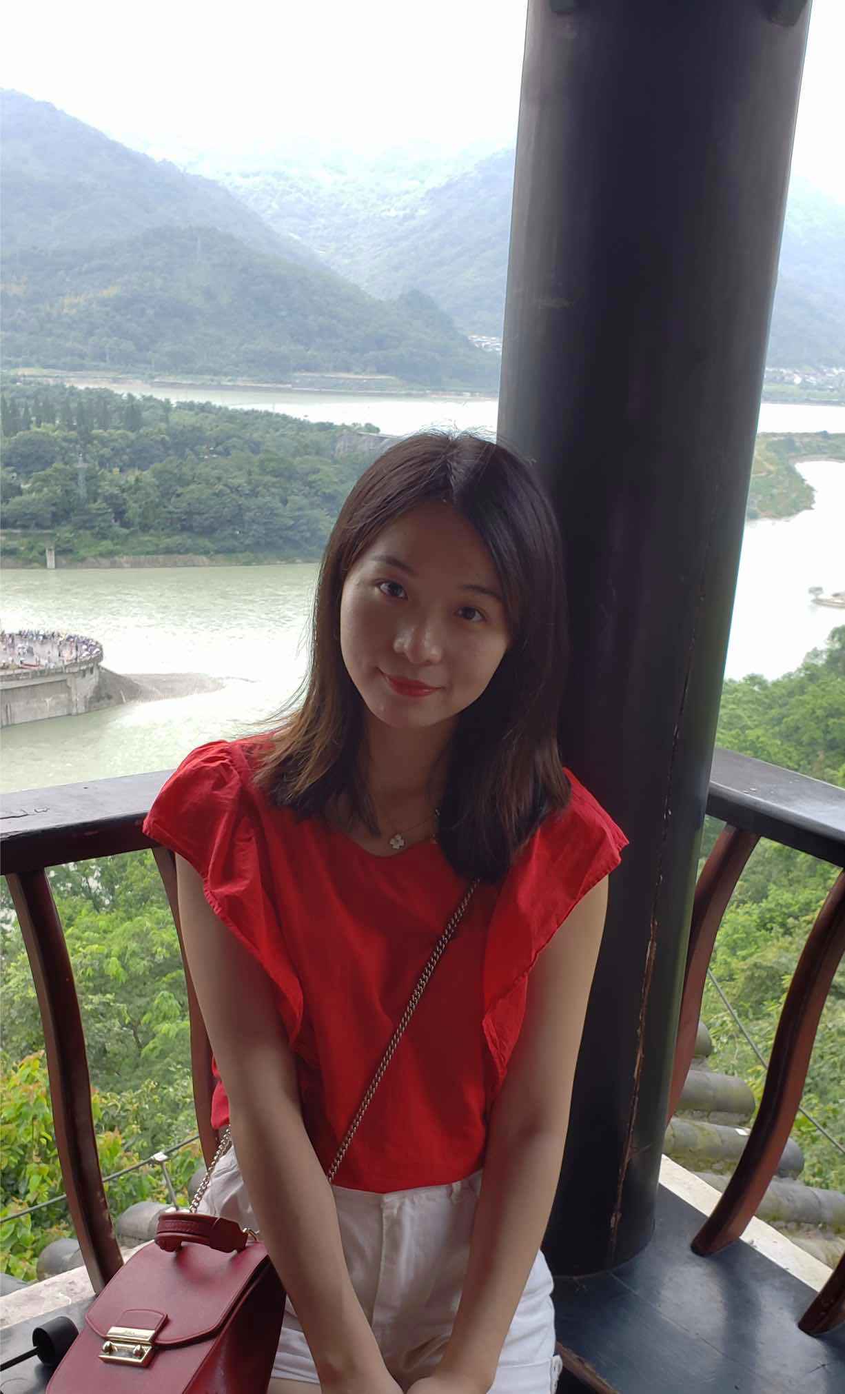 顾楹莹