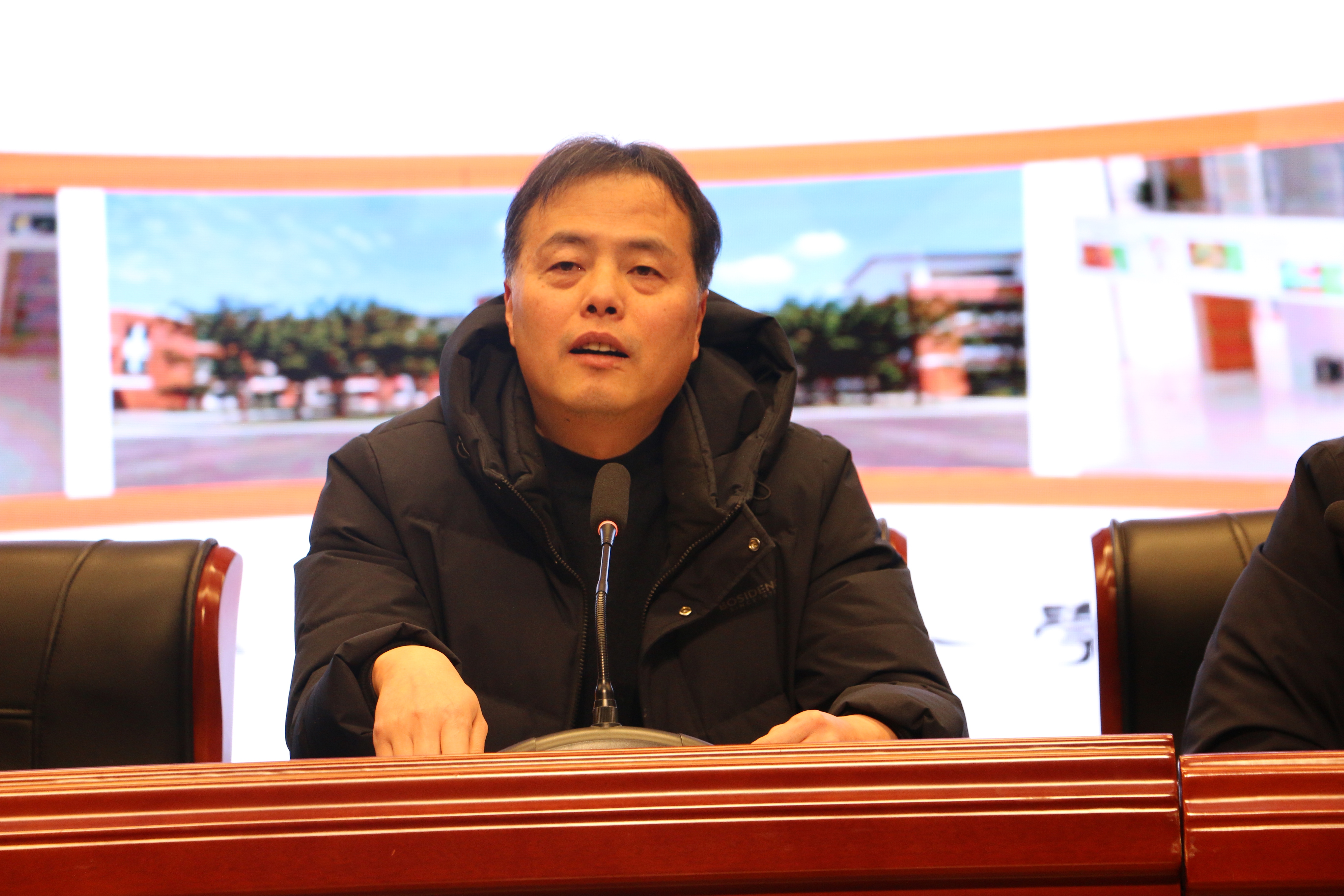 汤书记